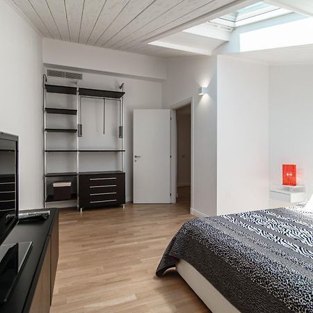 Apartament Attic 64 - The House Of Travelers Como Zewnętrze zdjęcie