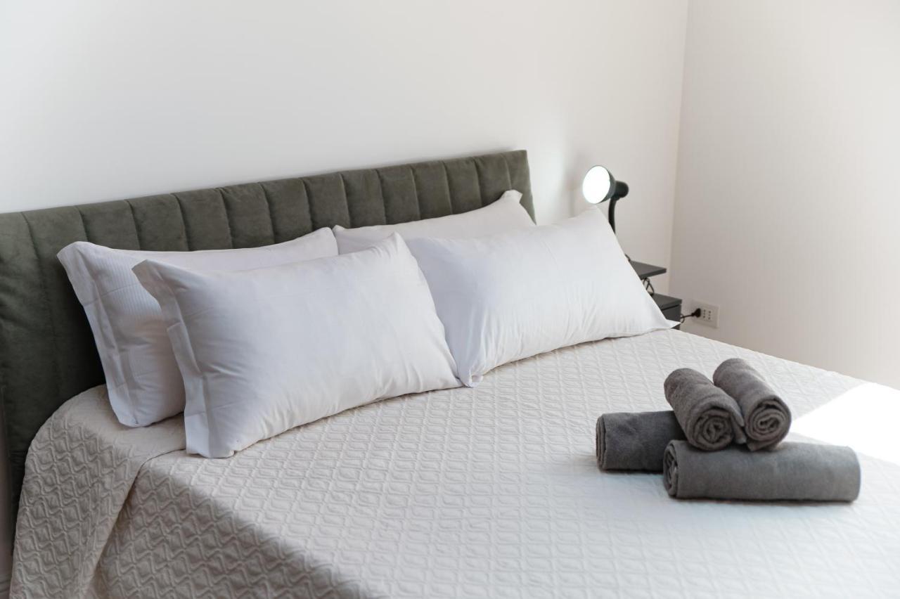 Apartament Attic 64 - The House Of Travelers Como Zewnętrze zdjęcie