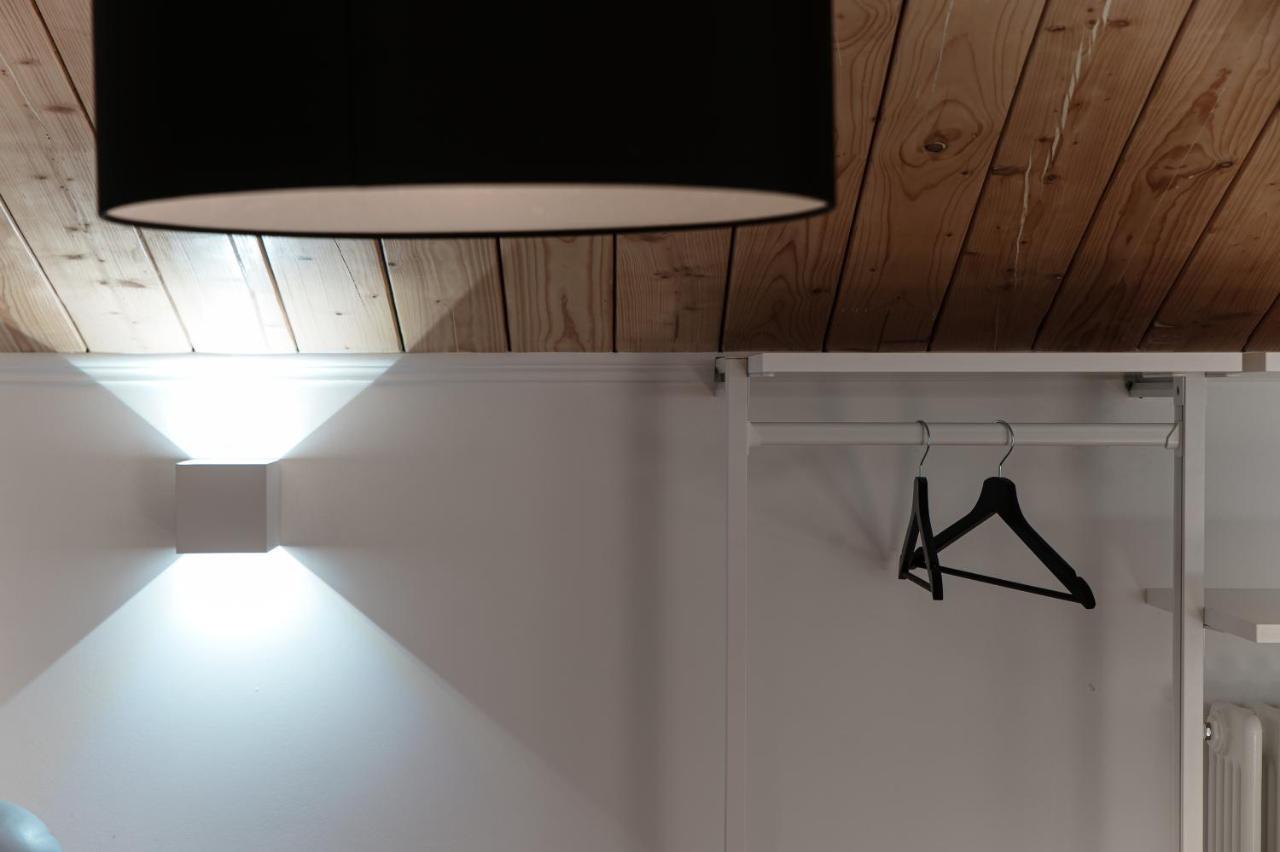 Apartament Attic 64 - The House Of Travelers Como Zewnętrze zdjęcie