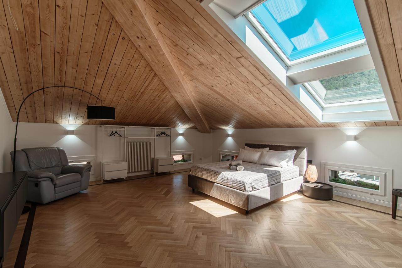 Apartament Attic 64 - The House Of Travelers Como Zewnętrze zdjęcie